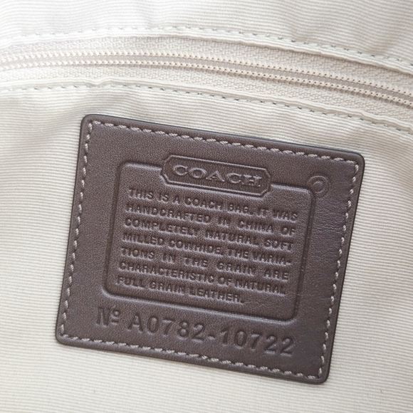 NWT VINTAGE Y2K COACH SOHO PEBBLE LEATHER SMALL BUCKLE FLAP HOBO BAG 10722 - Picture 8 of 9